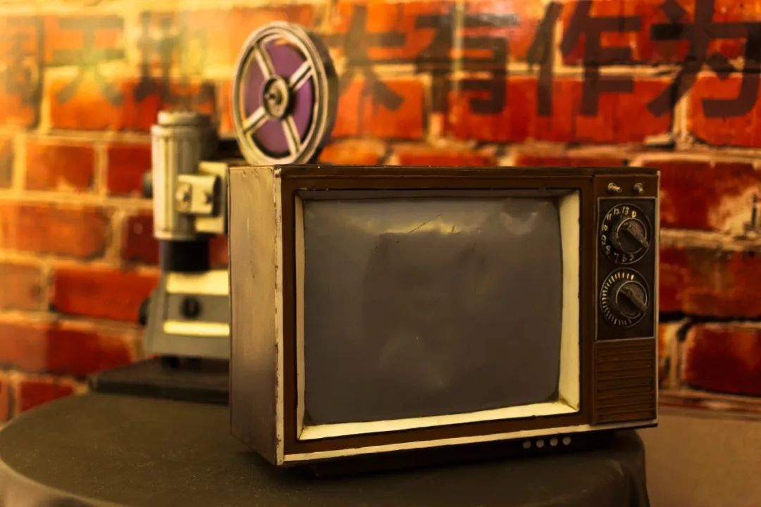 小时候没有暖气，我们这样过冬天！看完不许哭……