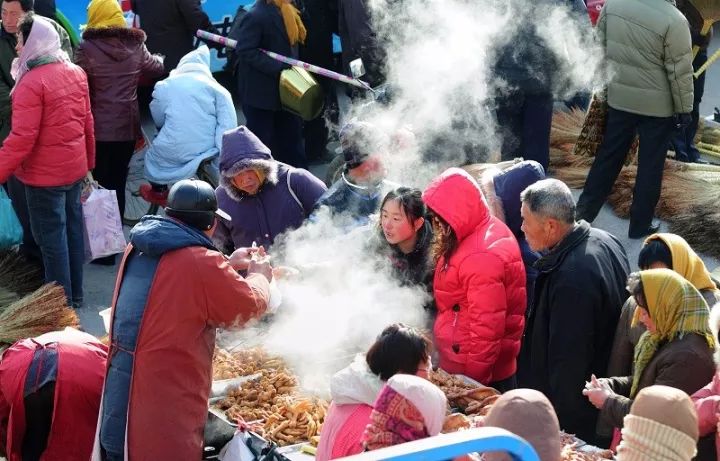 小时候没有暖气，我们这样过冬天！看完不许哭……